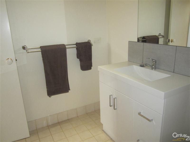 1/33 Fletcher Street, Rockingham WA 6168