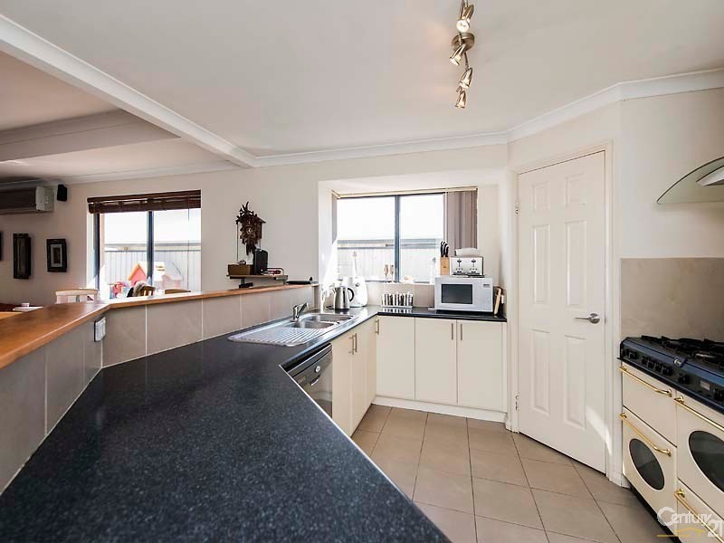 48 Keystone Loop, Secret Harbour WA 6173