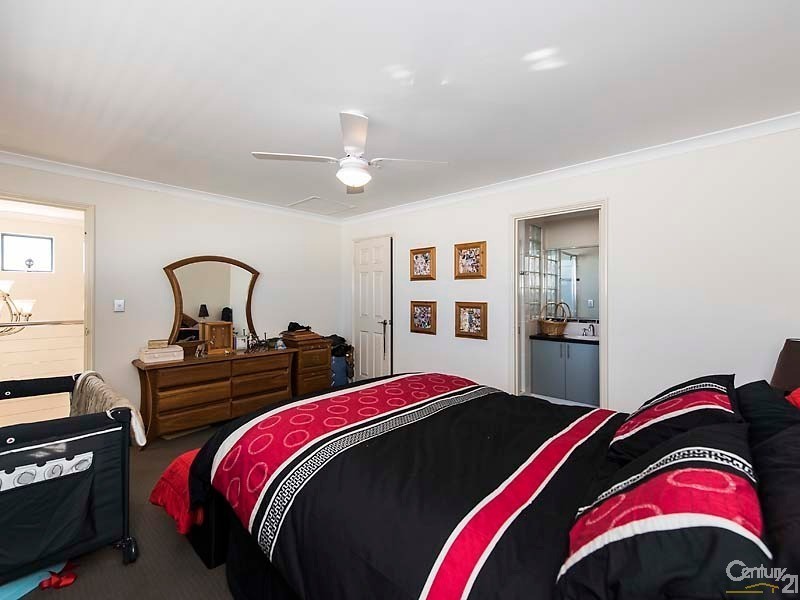 48 Keystone Loop, Secret Harbour WA 6173