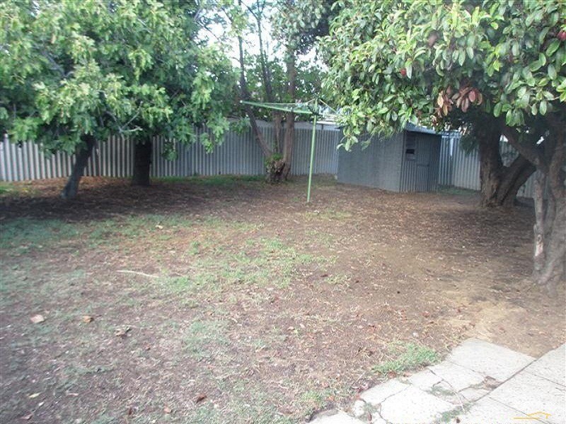 68 Council Avenue, Rockingham WA 6168