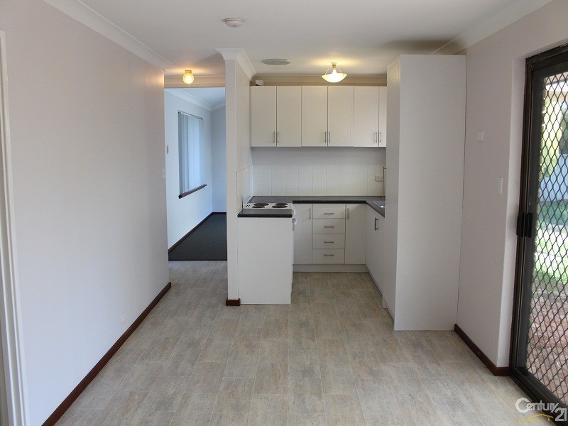 81 Council Avenue, Rockingham WA 6168