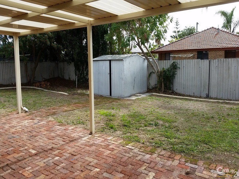 81 Council Avenue, Rockingham WA 6168