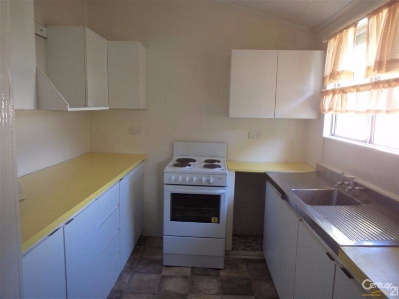 5 Catherine Street, Safety Bay WA 6169