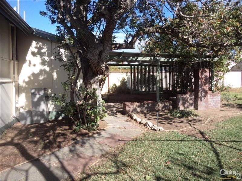 5 Catherine Street, Safety Bay WA 6169