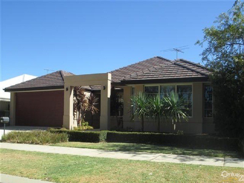 32 Arrowwood Loop, Secret Harbour WA 6173