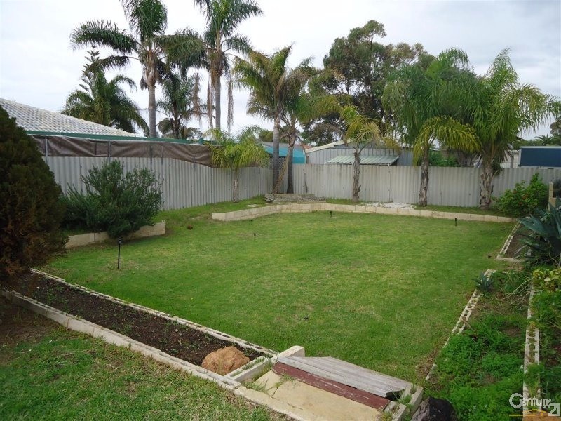 8 Knowle Way, Warnbro WA 6169