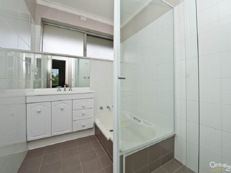 32 Wavelea Street, Safety Bay WA 6169