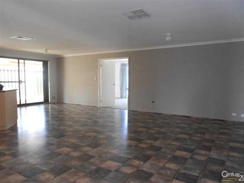 10 Caldera Way, Port Kennedy WA 6172