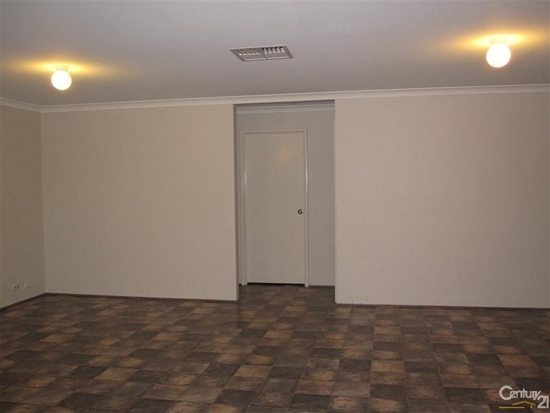 10 Caldera Way, Port Kennedy WA 6172