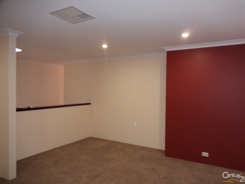 28 Galway Gardens, Warnbro WA 6169