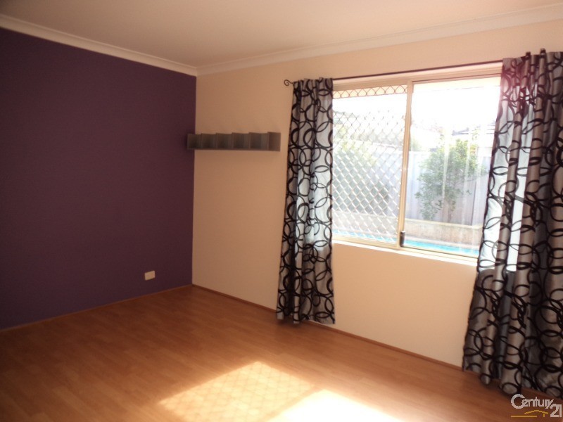 28 Galway Gardens, Warnbro WA 6169