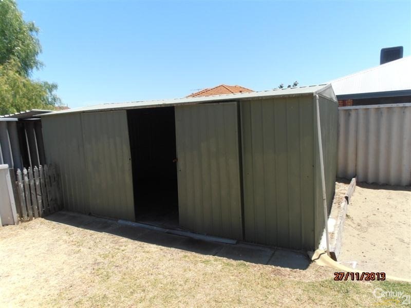 24  Lindeman Court, Waikiki WA 6169