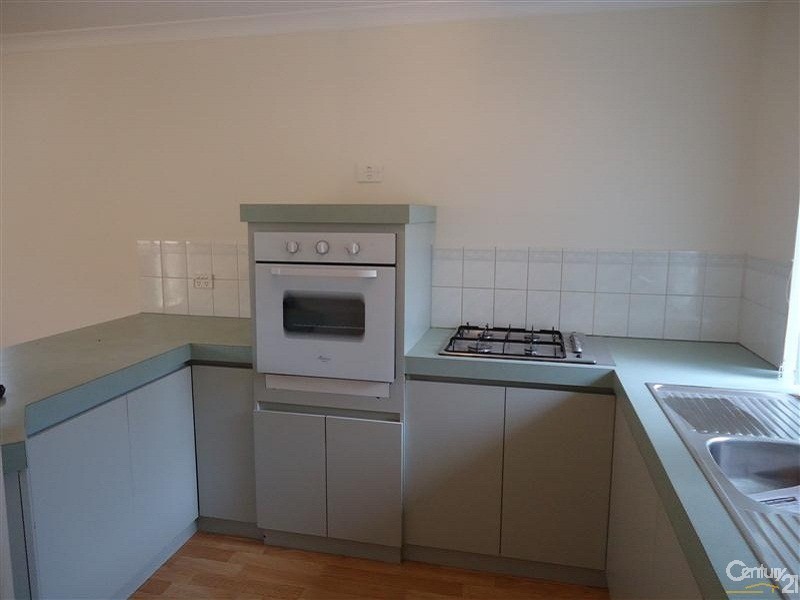 3/6 Dowling Street, Rockingham WA 6168