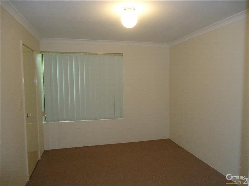 3/6 Dowling Street, Rockingham WA 6168