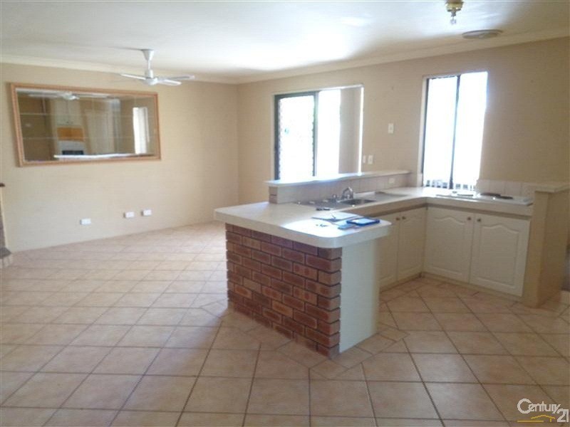 27 Hartland Way, Warnbro WA 6169