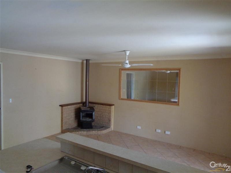 27 Hartland Way, Warnbro WA 6169