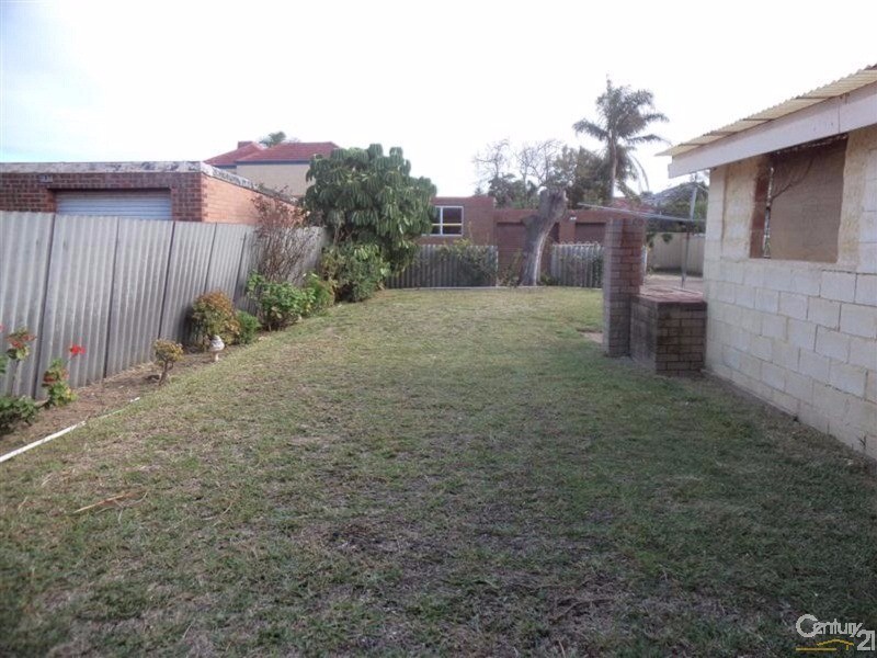 154 Parkin Street, Rockingham WA 6168