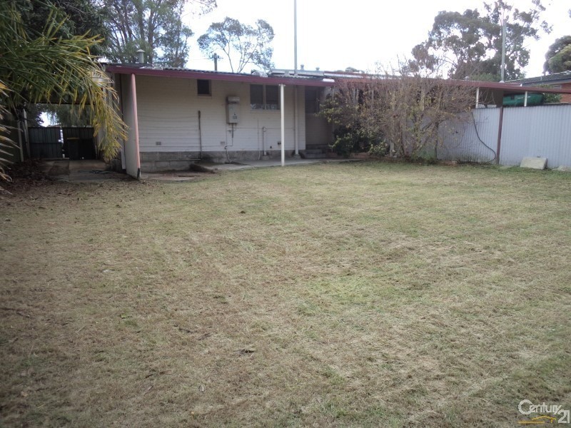 4B Robert Place, Calista WA 6167