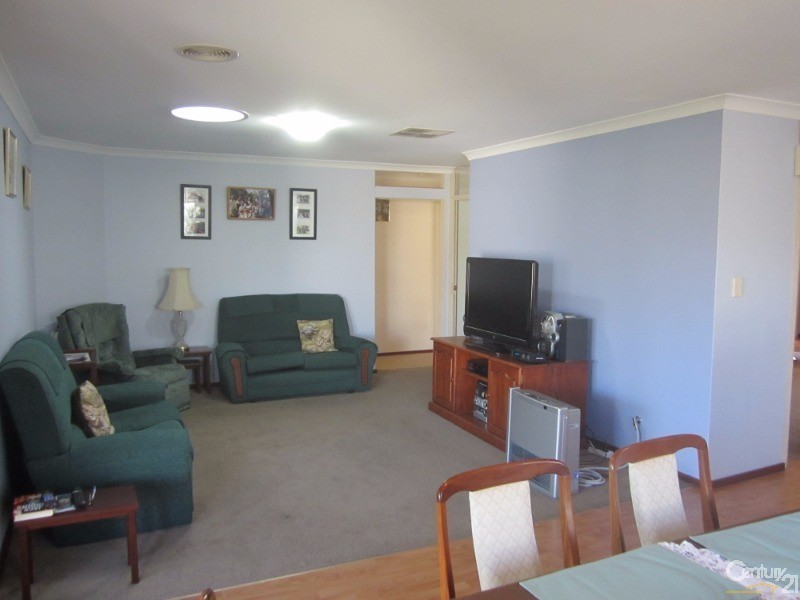 9 Addingham Crescent, Bertram WA 6167