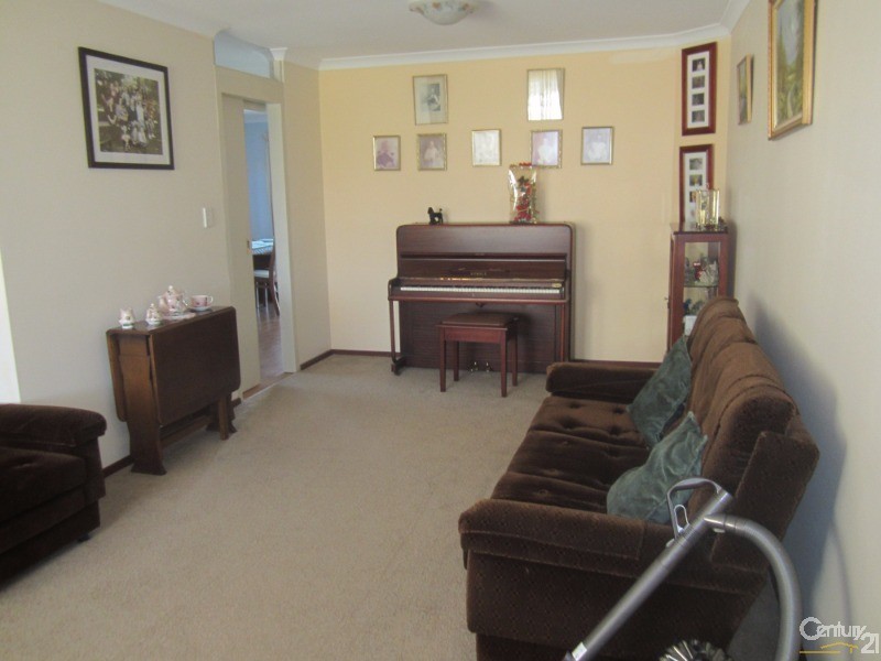 9 Addingham Crescent, Bertram WA 6167