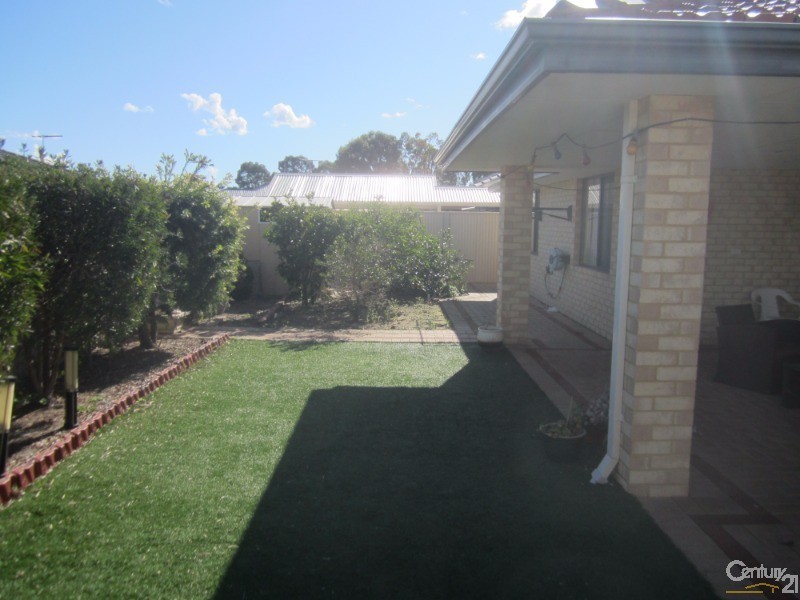 9 Addingham Crescent, Bertram WA 6167
