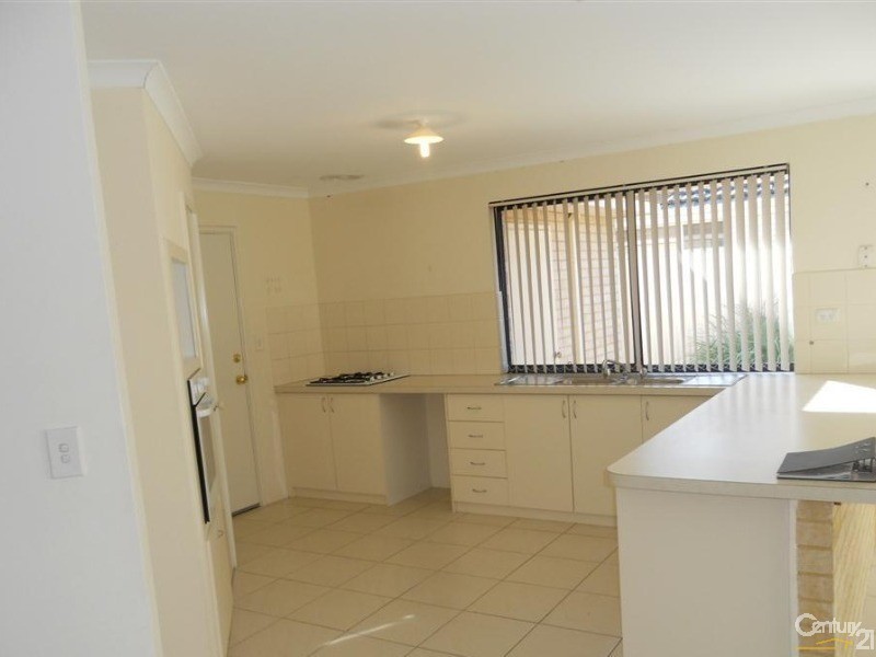 22 Windermere Way, Waikiki WA 6169
