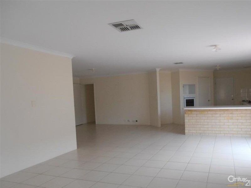 22 Windermere Way, Waikiki WA 6169
