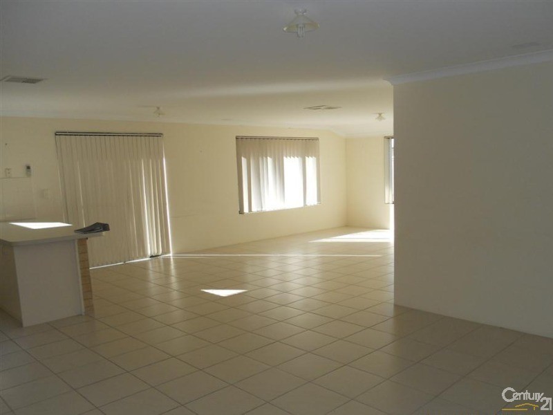 22 Windermere Way, Waikiki WA 6169