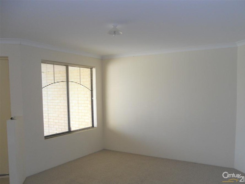22 Windermere Way, Waikiki WA 6169