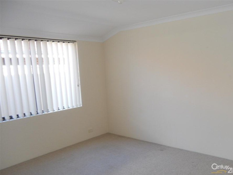 22 Windermere Way, Waikiki WA 6169