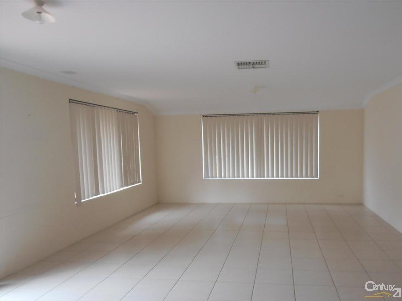 22 Windermere Way, Waikiki WA 6169