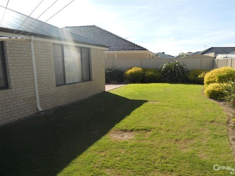22 Windermere Way, Waikiki WA 6169