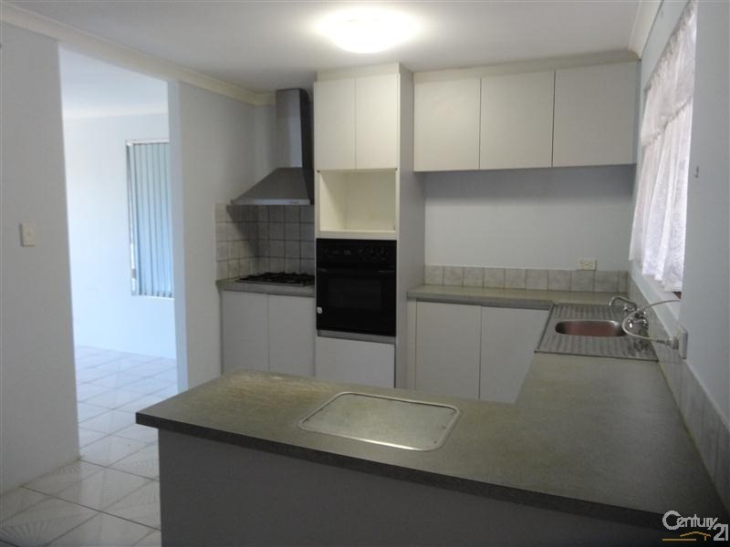 31 Nabberu Loop, Cooloongup WA 6168
