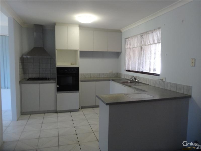 31 Nabberu Loop, Cooloongup WA 6168