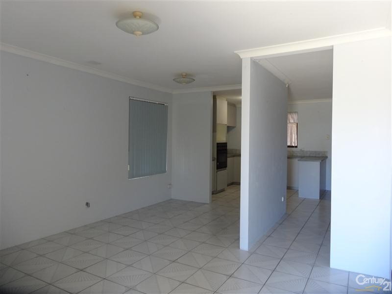 31 Nabberu Loop, Cooloongup WA 6168