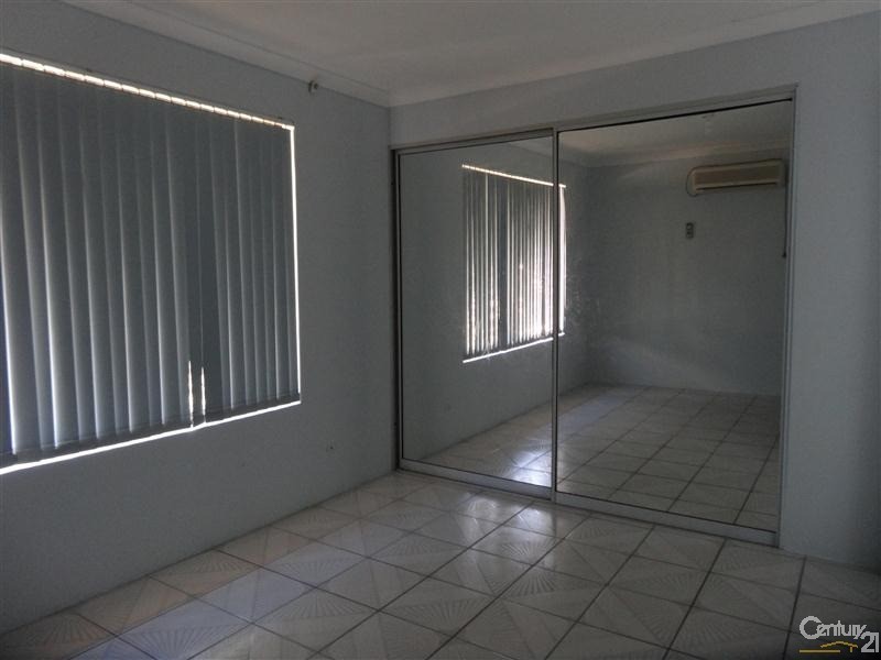 31 Nabberu Loop, Cooloongup WA 6168