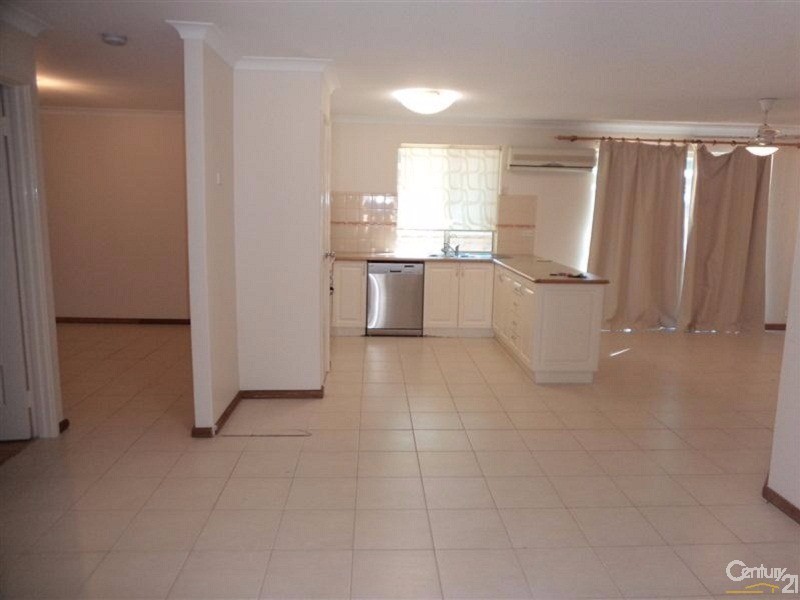 5 Panama Place, Safety Bay WA 6169