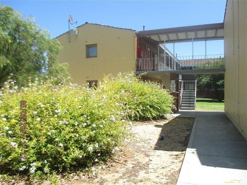 1/15 Corvus Place, Rockingham WA 6168