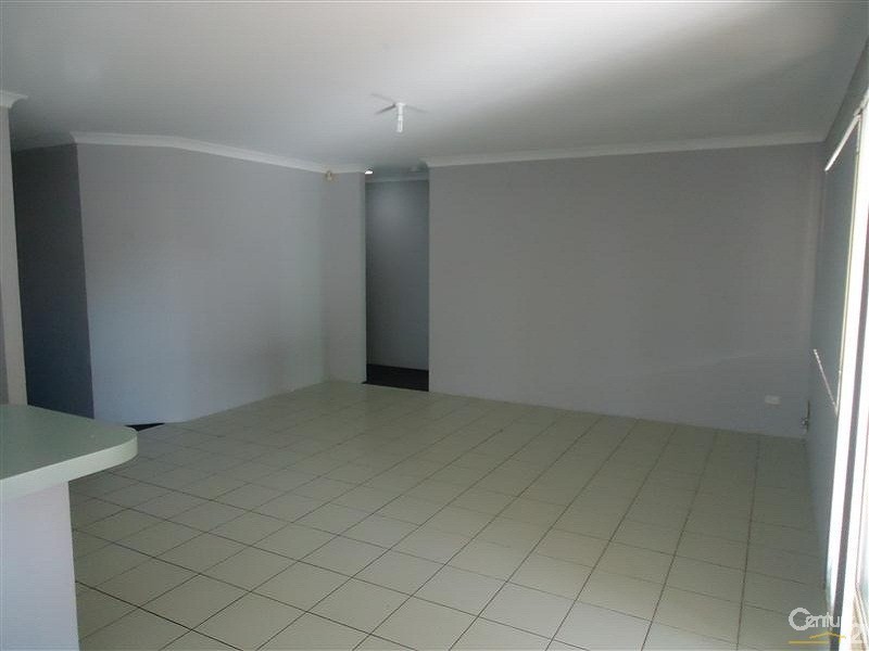17 Kentia Close, Warnbro WA 6169