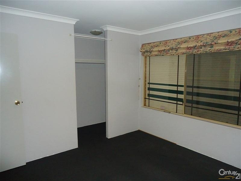 17 Kentia Close, Warnbro WA 6169
