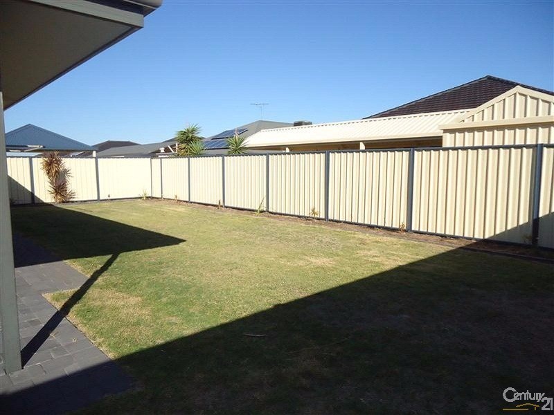 13 Cottesloe Crescent, Secret Harbour WA 6173