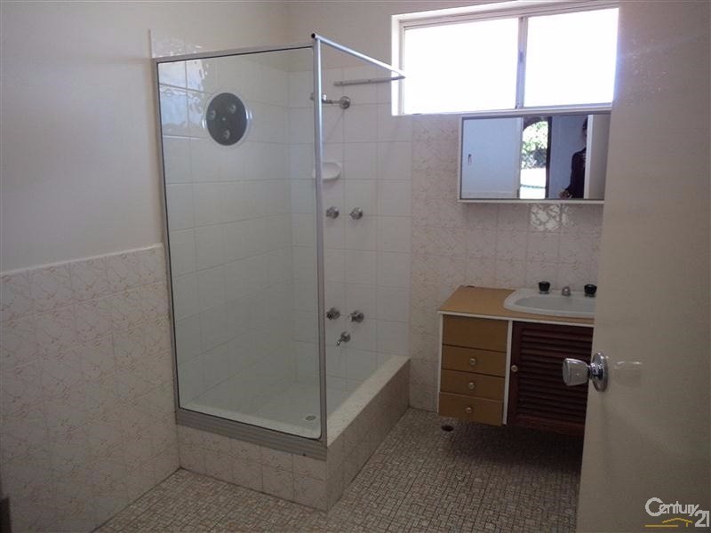 18 Seagate Street, Safety Bay WA 6169