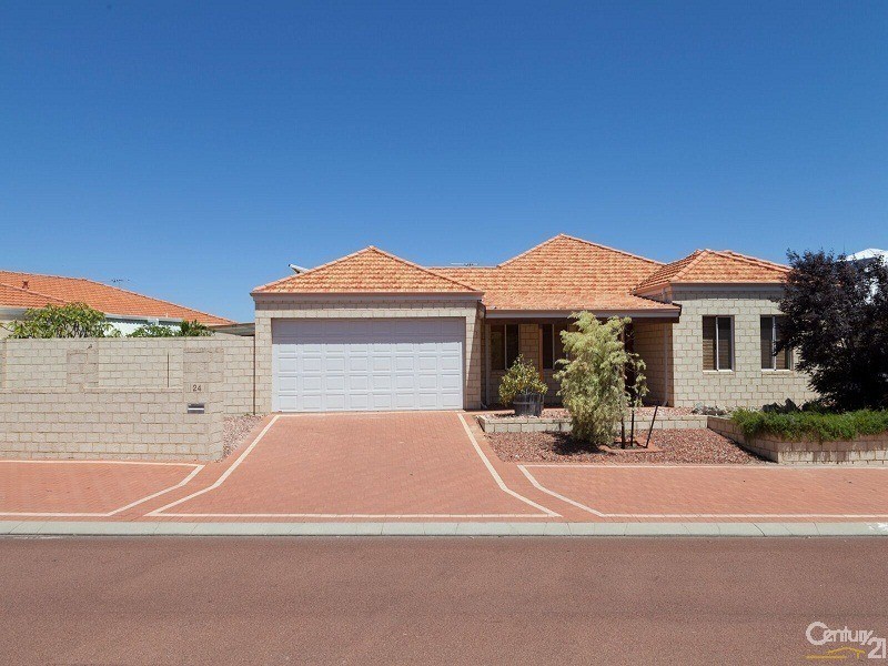 24 Sainte Maxime Avenue, Port Kennedy WA 6172