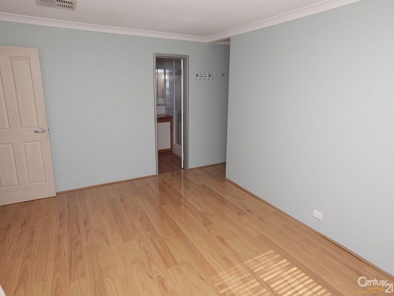 24 Sainte Maxime Avenue, Port Kennedy WA 6172