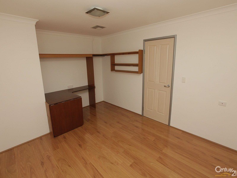 24 Sainte Maxime Avenue, Port Kennedy WA 6172
