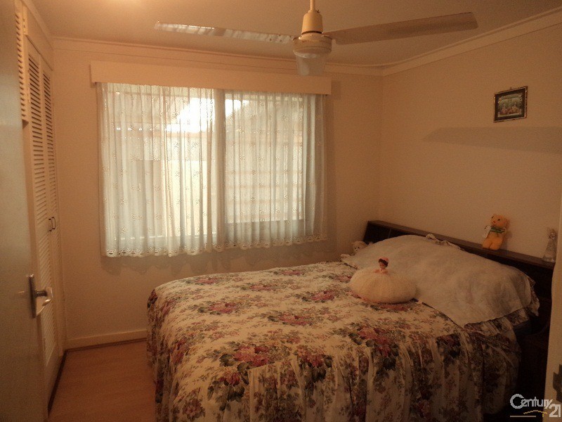 15 Vela Court, Rockingham WA 6168