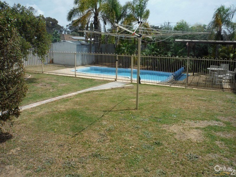 29 Hartland Way, Warnbro WA 6169