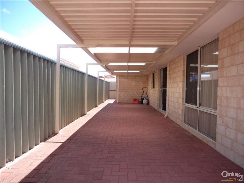 5 Brussels Circuit, Port Kennedy WA 6172
