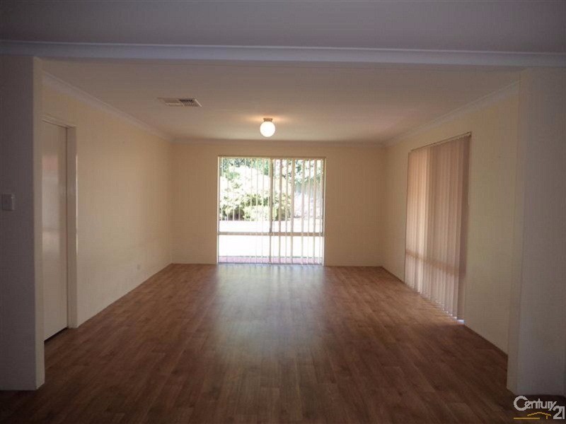 5 Brussels Circuit, Port Kennedy WA 6172