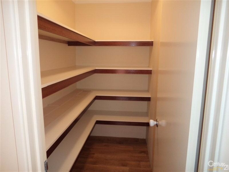 5 Brussels Circuit, Port Kennedy WA 6172